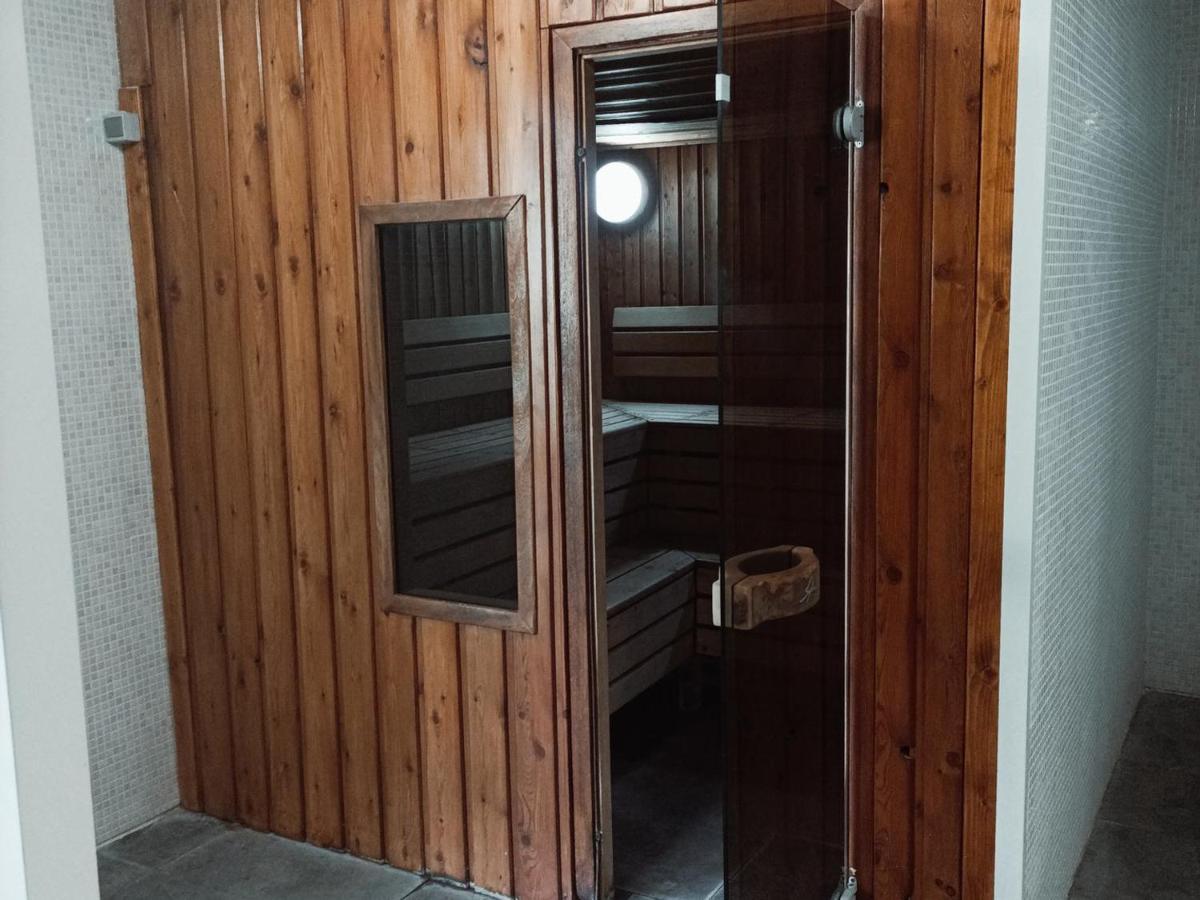 Studio 4 Personnes Avec Piscine Et Sauna - Residence Chateau Des Magnans - Jausiers - Fr-1-165B-45 Exteriér fotografie